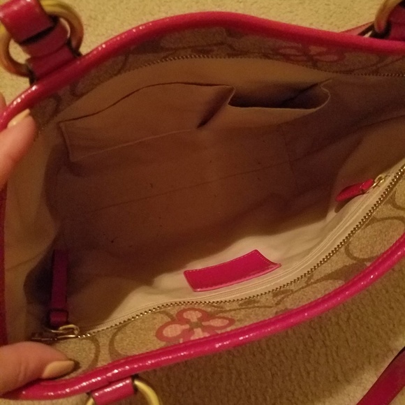 Purse - Picture 2 of 3